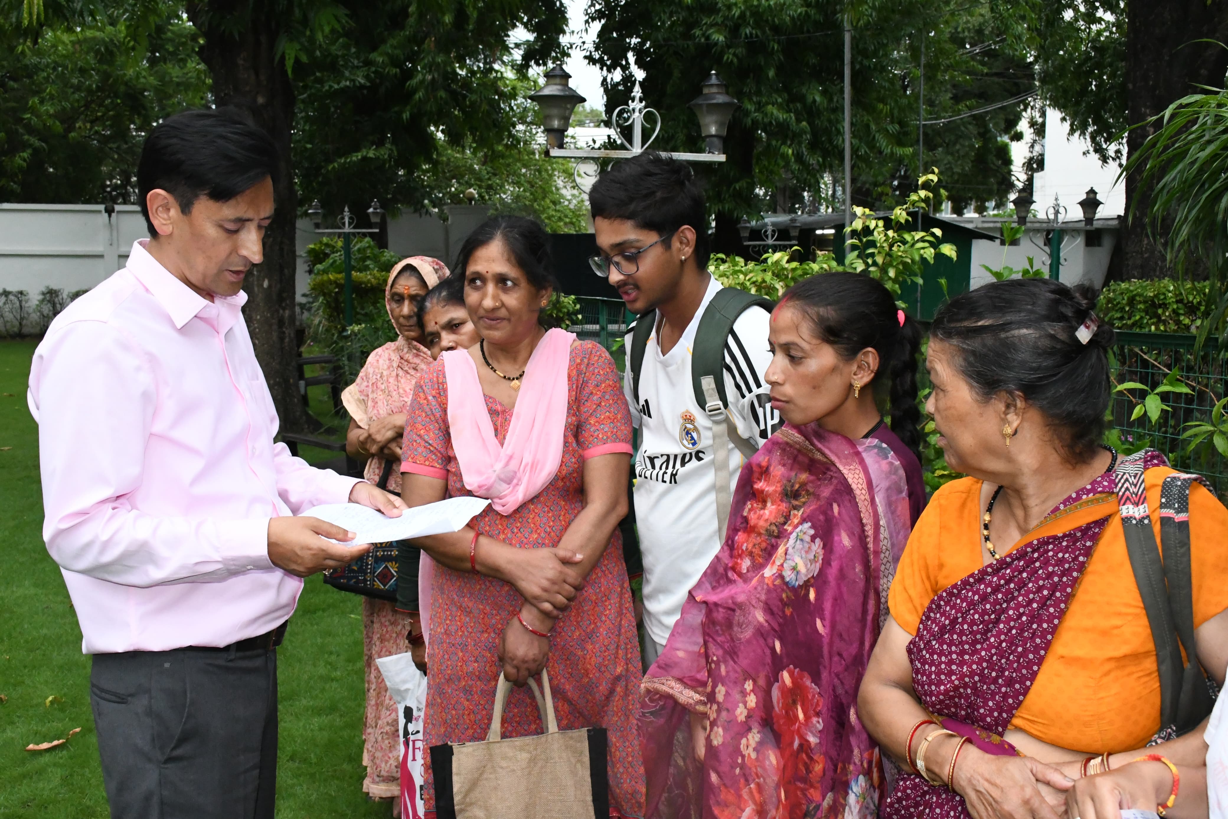 बिना अनुमति सोशल मीडिया पर संपत्ति का प्रचार करना धोखाधड़ी, लैंड फ्रॉड में एफआईआर के निर्देश body image 1