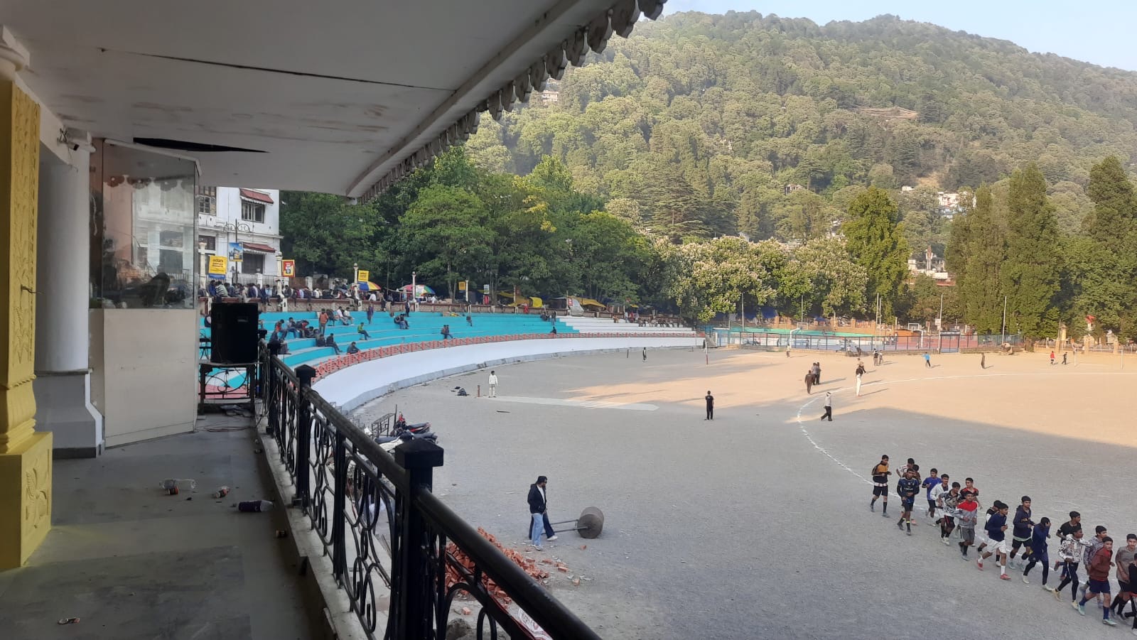100वीं ऑल इंडिया ट्रेड्स कप हॉकी प्रतियोगिता की तैयारियां तेज, DSA में हुई अहम बैठक body image 2