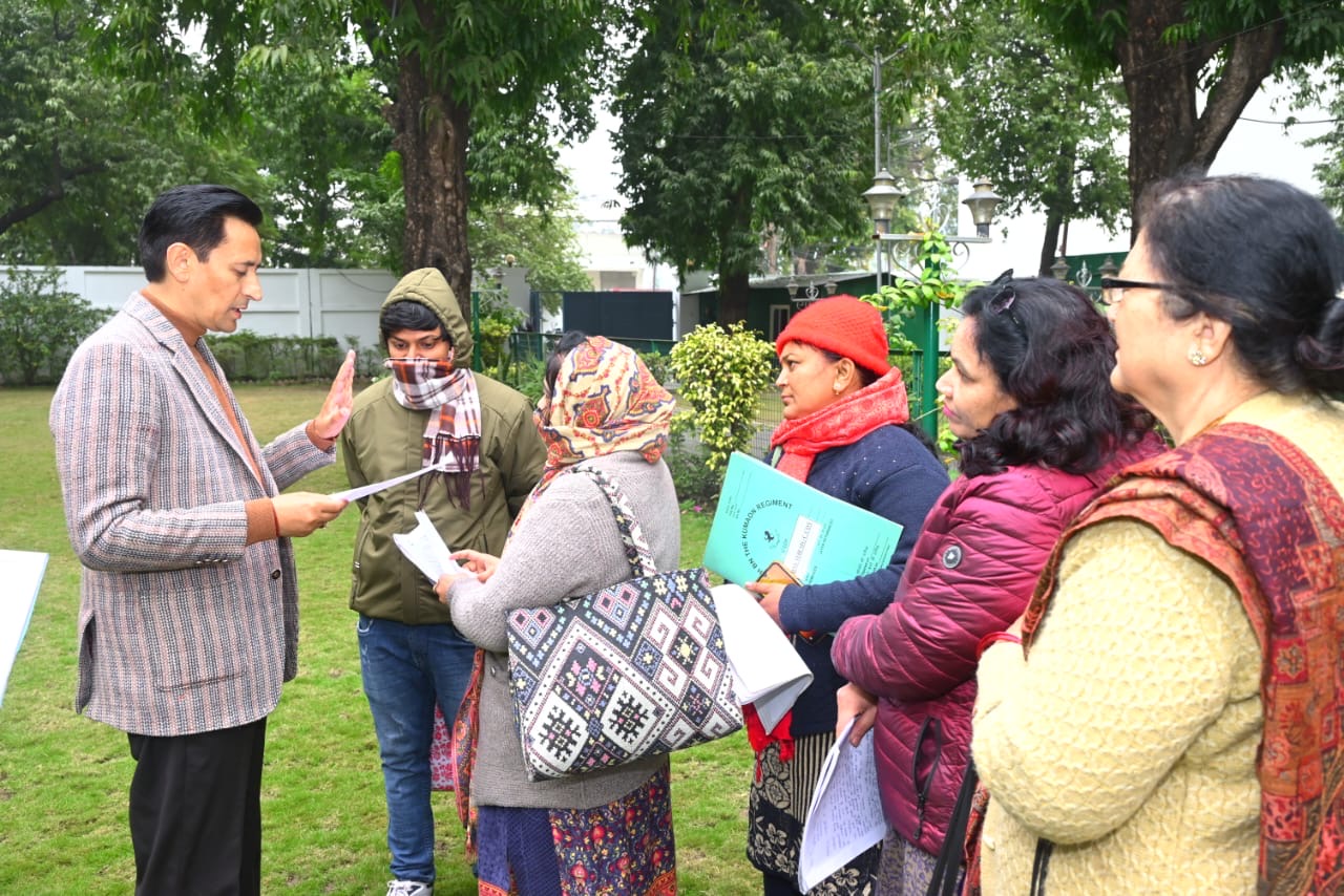 जनसुनवाई में भूमि विवादों और जनसमस्याओं पर आयुक्त  रहे पूरी तरह सख्त body image