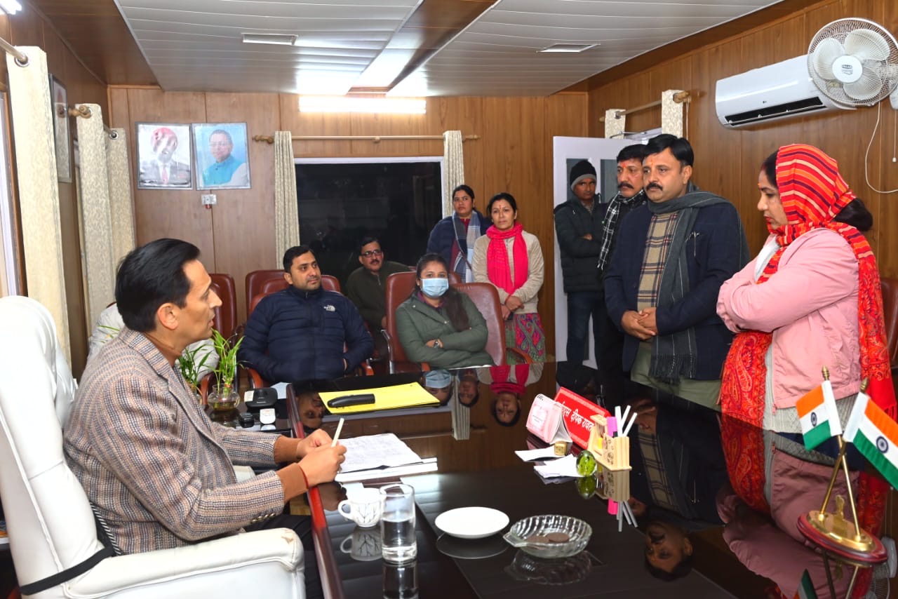 जनसुनवाई में भूमि विवादों और जनसमस्याओं पर आयुक्त  रहे पूरी तरह सख्त