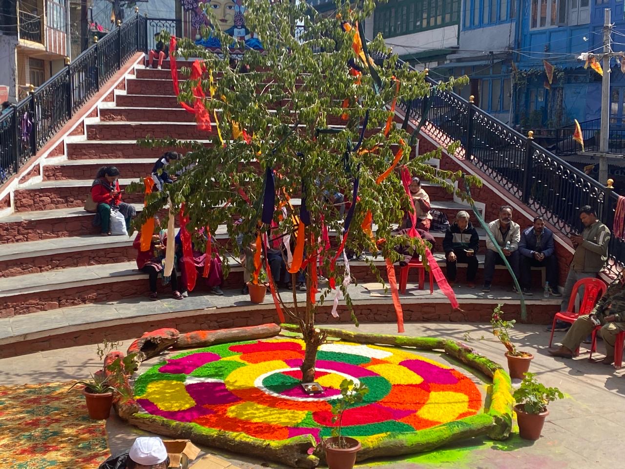 श्री रामसेवक सभा में 30वें फागोत्सव के तहत रंग धारण और चीर बंधन संपन्न